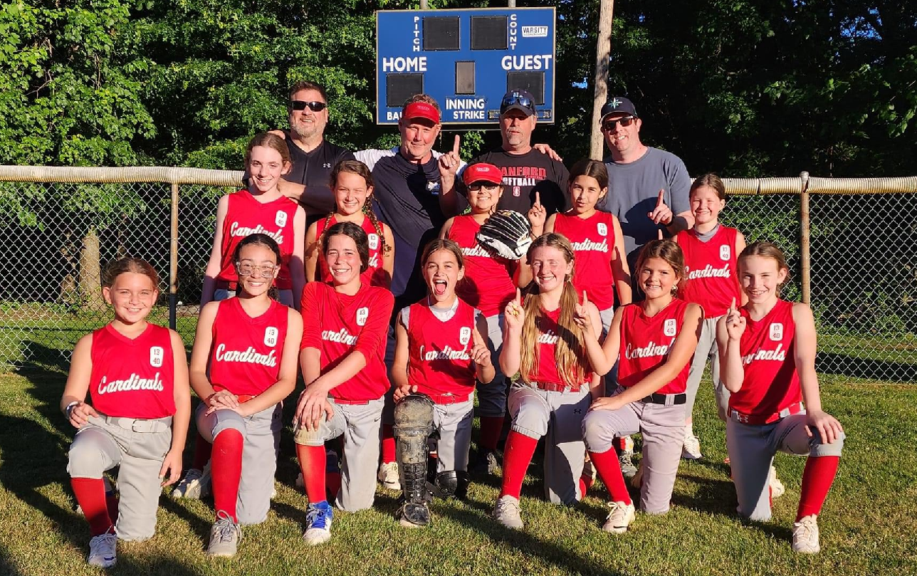 Softball International Cardinals